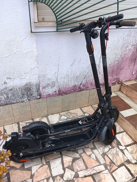 Vendo 3 trotinetes elétricas para peças ou reparação