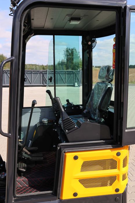 Mini koparka APS K20 z silnikiem Kubota 1750 kg • 2025 • NOWA