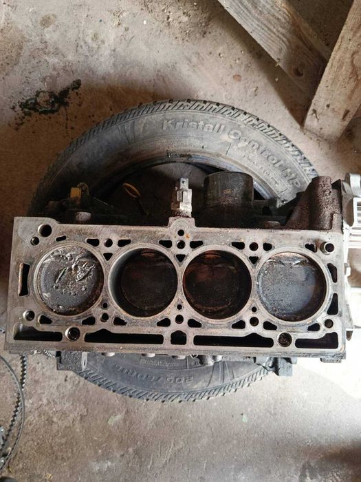 Двигун Renault 1.6 K4M + прокладки