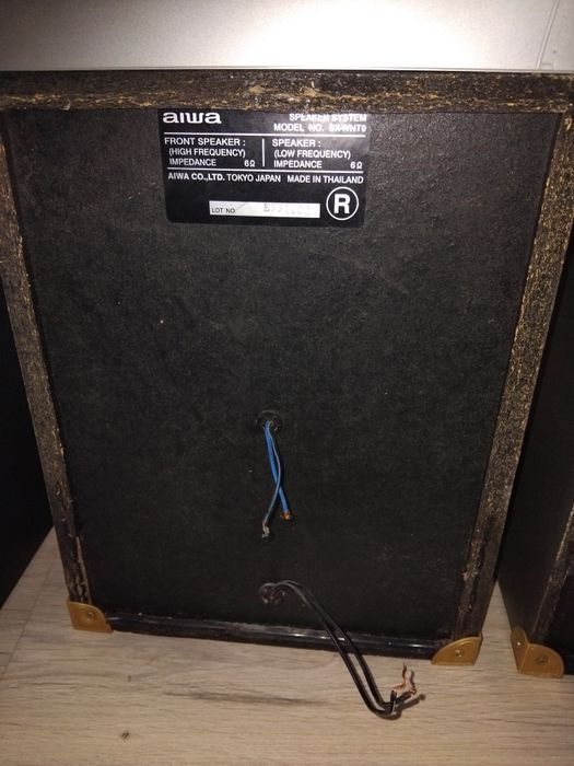 Колонки от муз.центра Aiwa t9