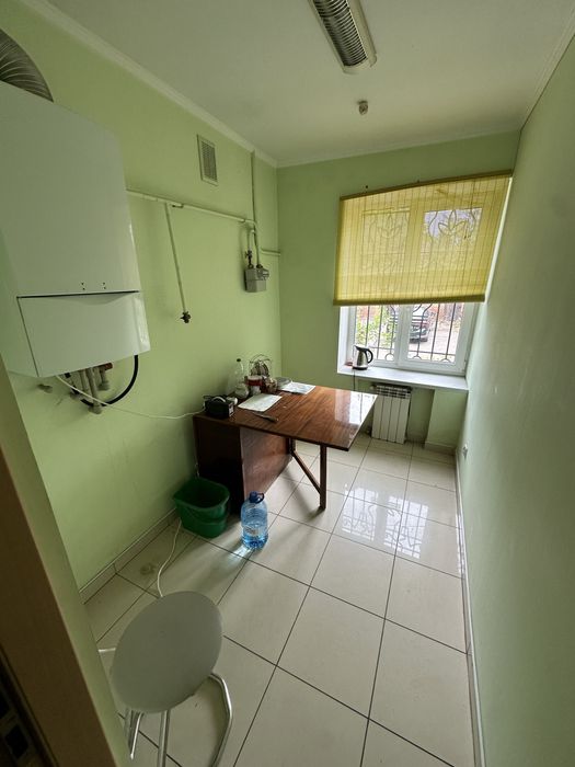 Продам комерційну нерухомість в центрі міста