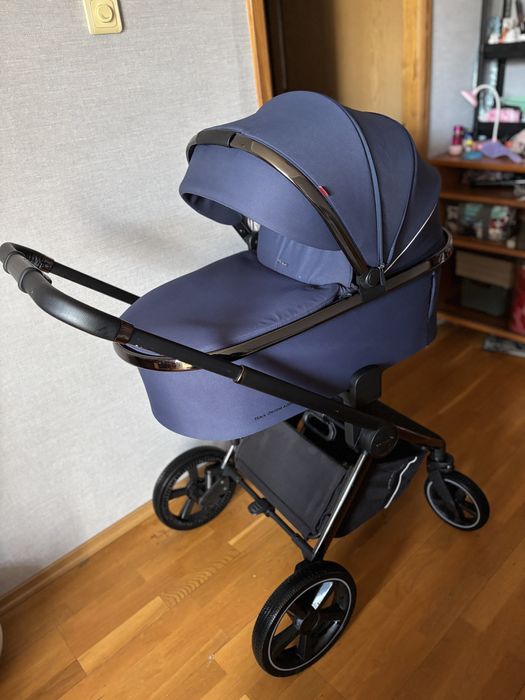 Продам коляску 2 в 1 Carrello Ultimo