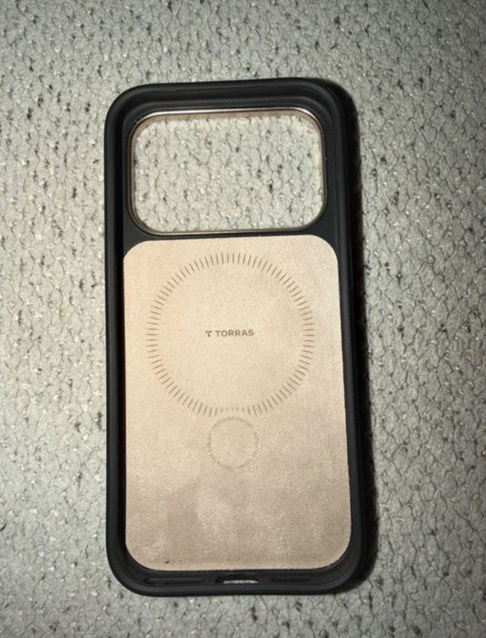 Capa TORRAS p/ iPhone 17 Pro – MagSafe & Stand – Como Nova