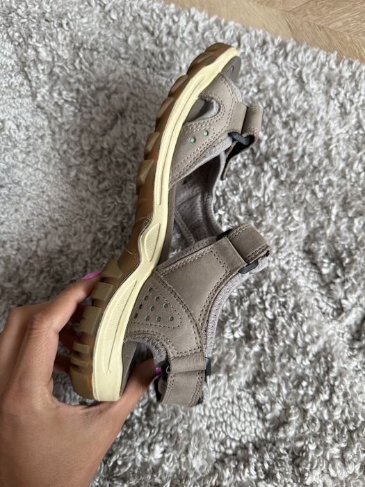 Sandaly ecco  roz 37