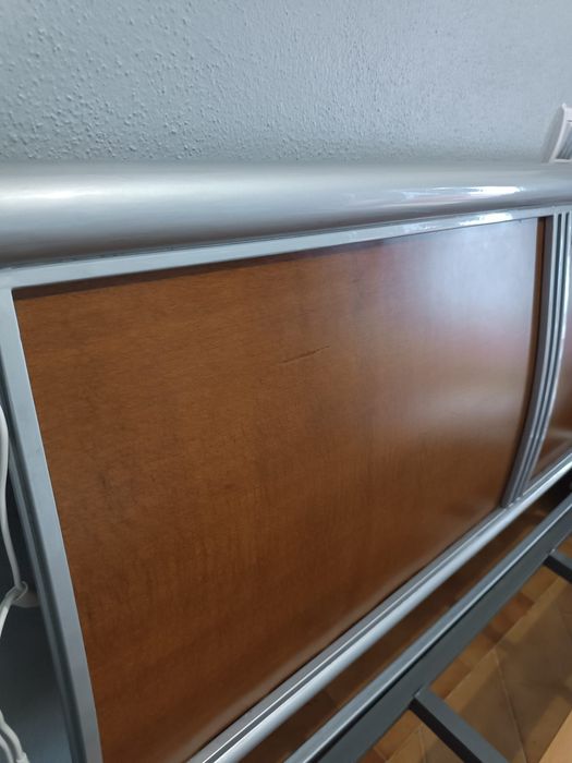 Cama para despachar completamente nova