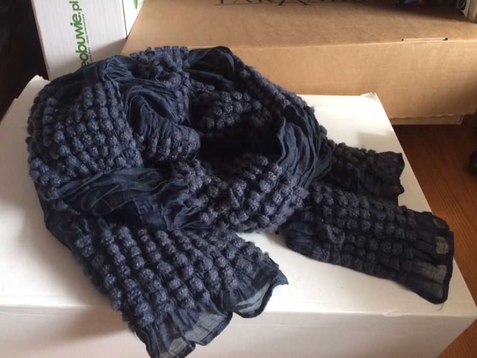 Przepiękny szał z najwyższej jakości materiału