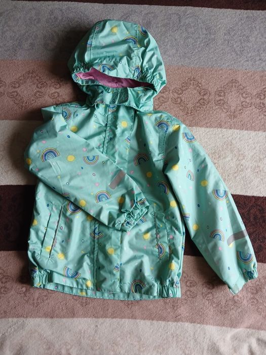 Фірмова вітрівка на дівчинку, Німеччина, стан нової зріст 110-116
