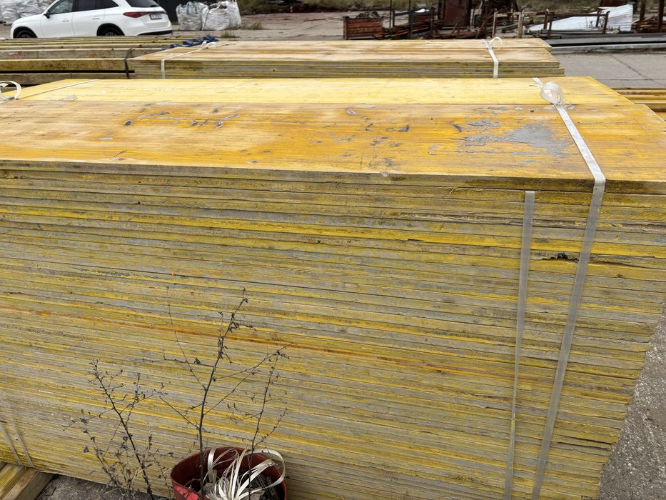 Stemple budowlane/dźwigary/Sztyce Podpory Stęple SZALUNKI