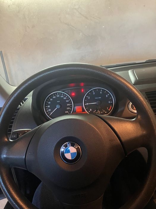 BMW serii 1 e87 sprzedam