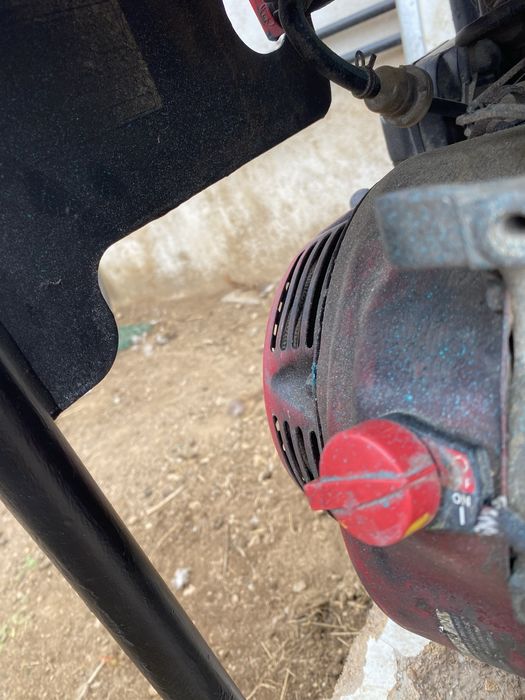 Vendo um Gerador honda 4.1 KVA