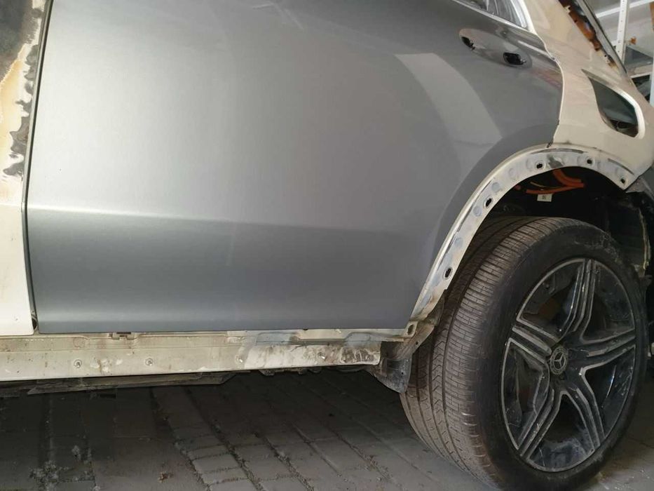 Двері голі задні ліві Mercedes W167 GLE 350 450 A1677308111