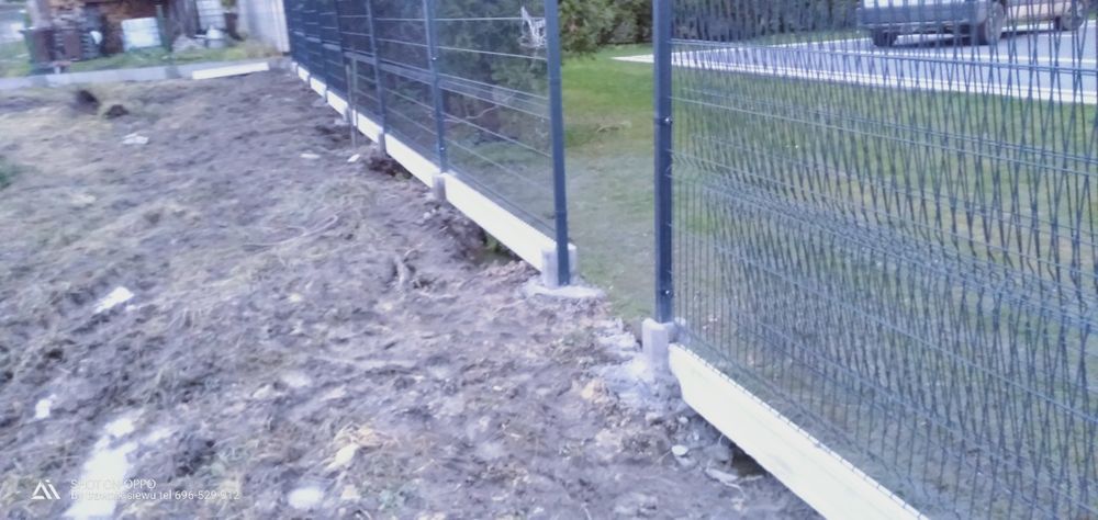 Montaż ogrodzeń panelowych