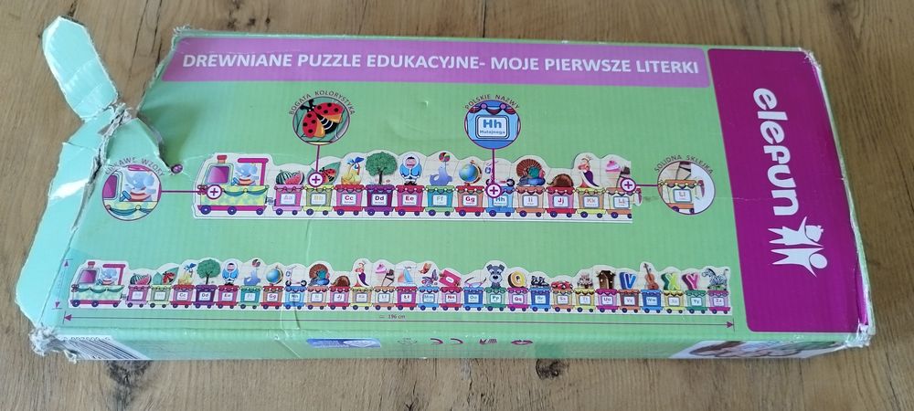 Zabawki,projektor,drewniane klocki