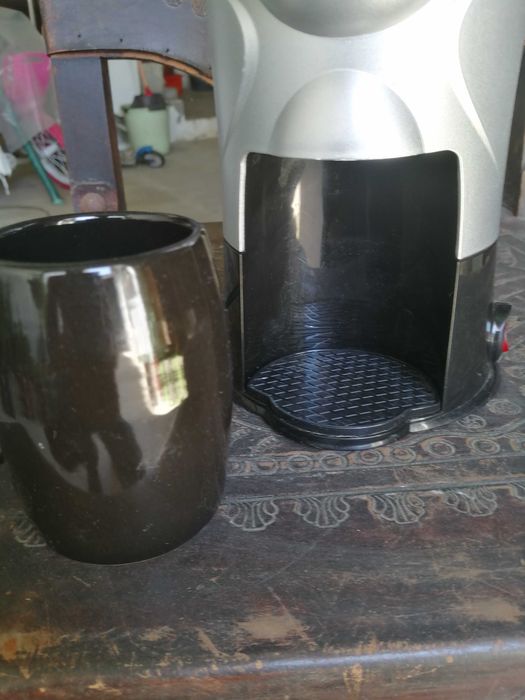 maquina de cafe ,BORAS , saravazzo , ler anuncio