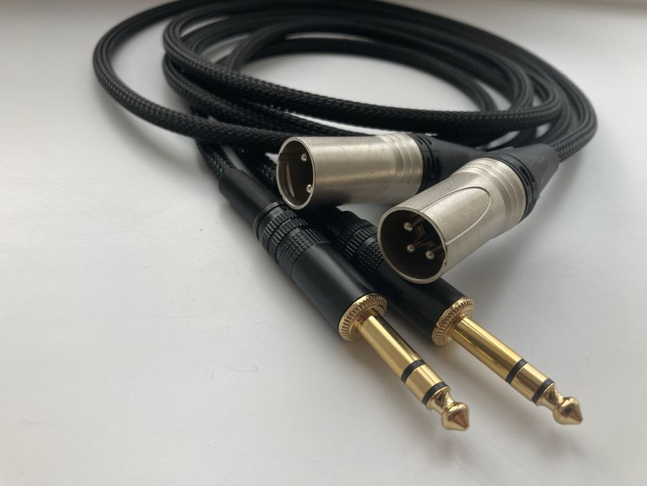 Кабель для студийных мониторов XLR/TRS