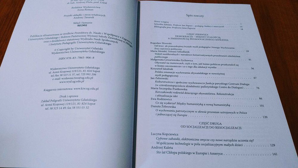Demokracja, socjalizacja, wychowanie Bauć