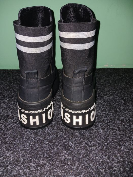 Женские ботинки.