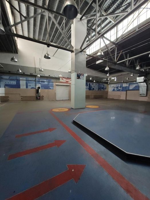 Оренда приміщення 935м2 перший поверх