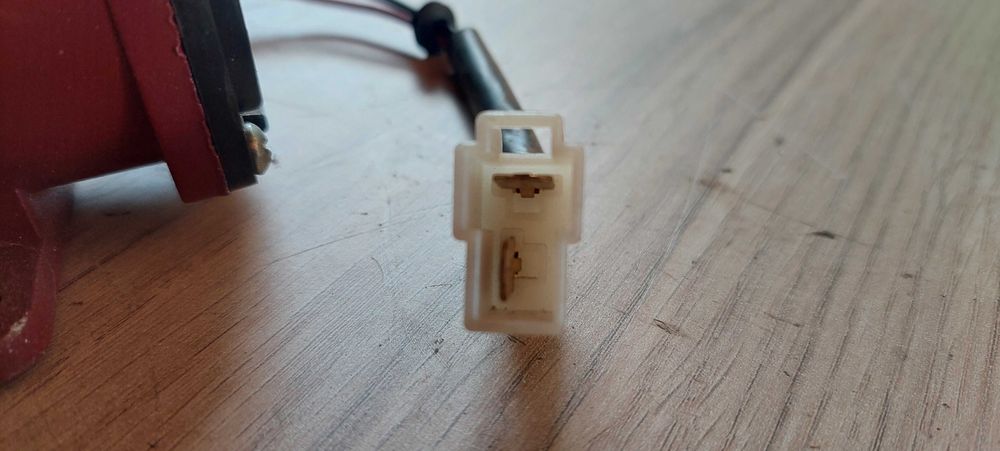 Elektromagnetyczna pompa napowietrzająca SunSun HZ-035 3000l/h