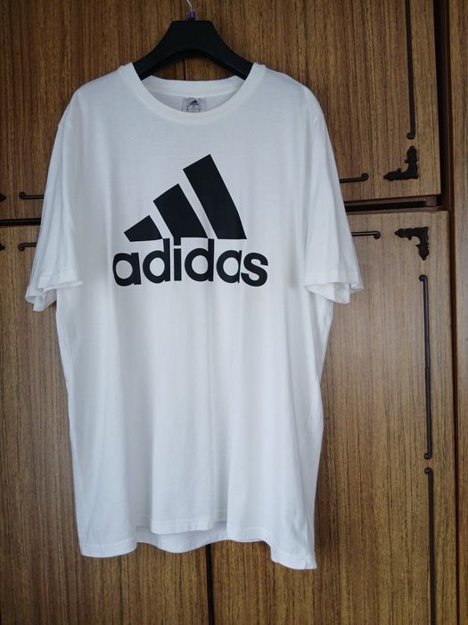 Футболка Adidas чоловіча розмір L