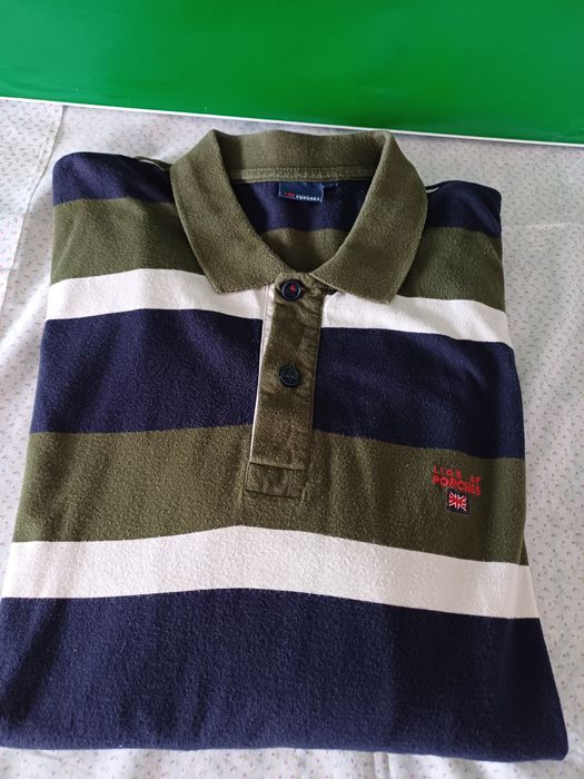 Polo em bom estado de grande marca.