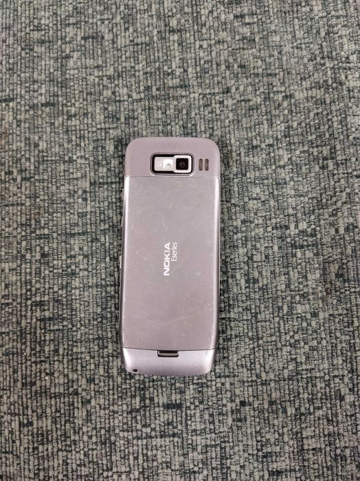 Telefon Nokia E52
