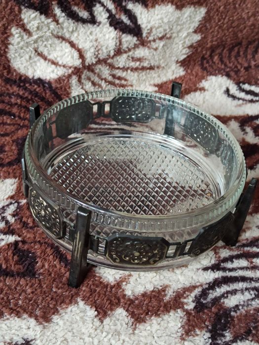 Посуд для цукерок, фруктів, салату (цукерниця, салатник)