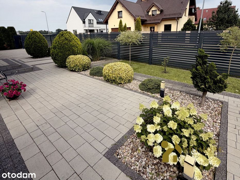 Dom wolnostojący #Roszkowo #piękny ogród