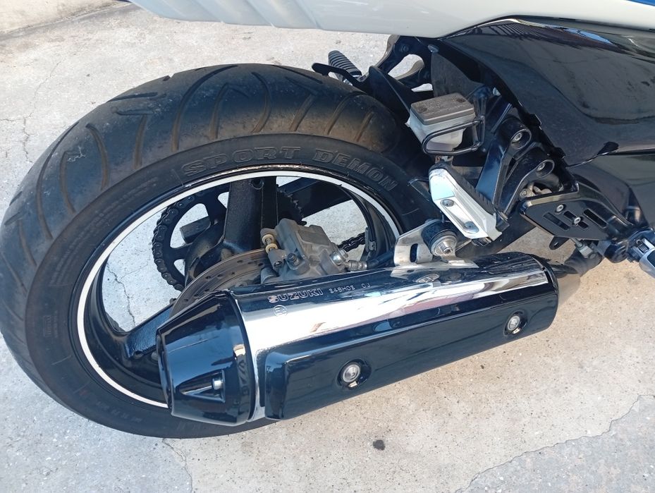 Suzuki inazuma 250 em muito bom estado 33mil pronta para rolar  material super fiável e baixa manutenção