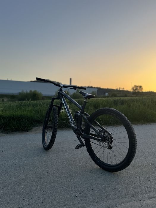 Trek Remedy 8 (Jibber)