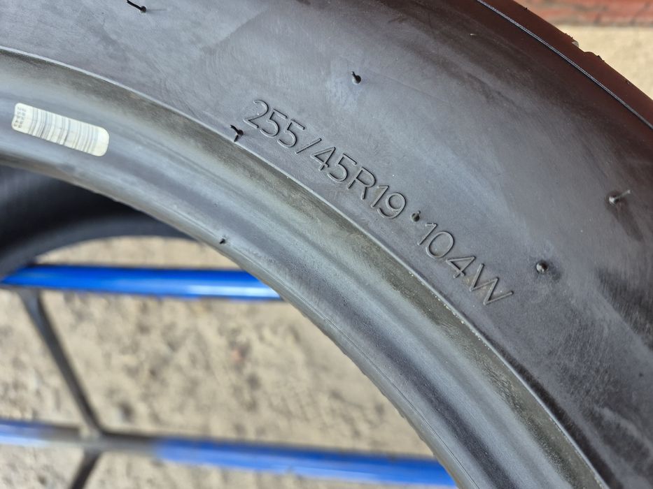 255/45/19 R19 Hankook Ventus S1evo3 T2 4шт ціна за 1шт шини