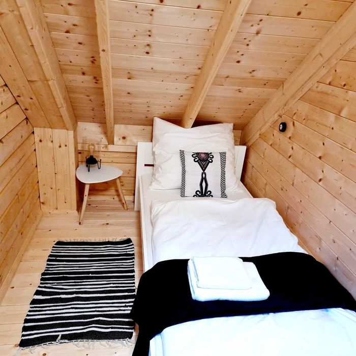 WILLA WILK – przytulny domek dla 6 osób z sauną i balią Ekskluzywne Domki w Górach | Sauna Balia Jezioro Jacuzzi