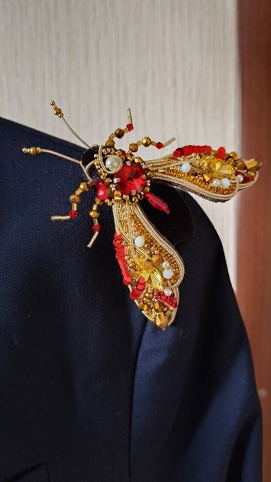 Брошка Муха під замовлення