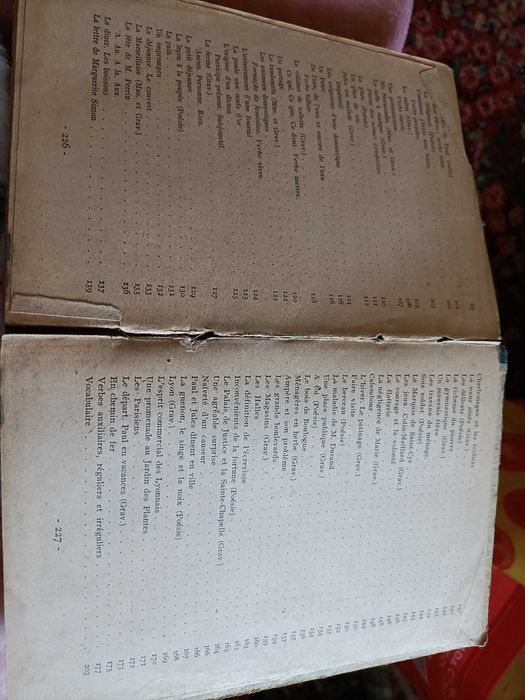 Livro de Francês antigo