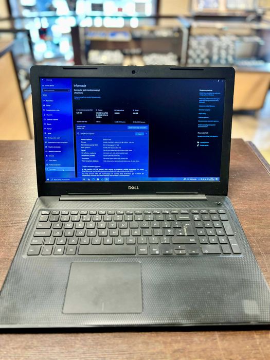 Laptop Dell Inspiron 15 15,6 " Intel Core i3 8 GB / 256 GB czarny