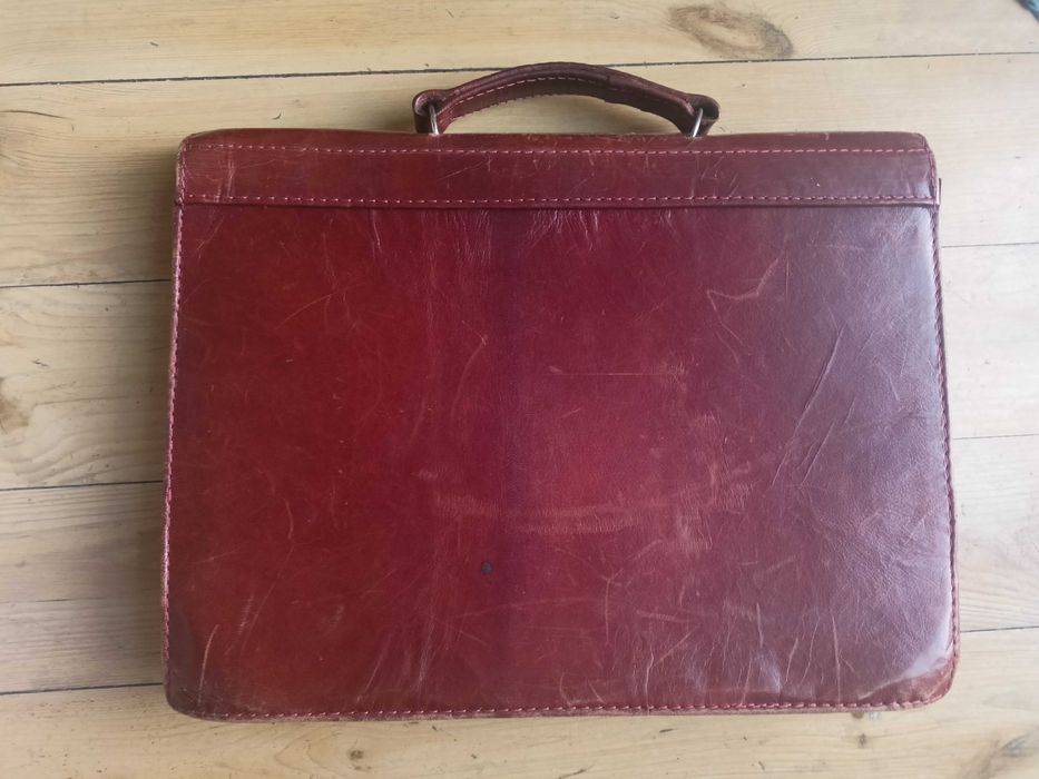 Skórzana aktówka - krótka opowieść o wujku Władku.