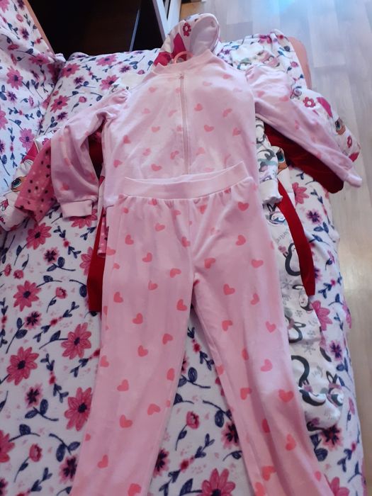 Okazja . Tanio zestaw ubran 116-122 dziewczynka