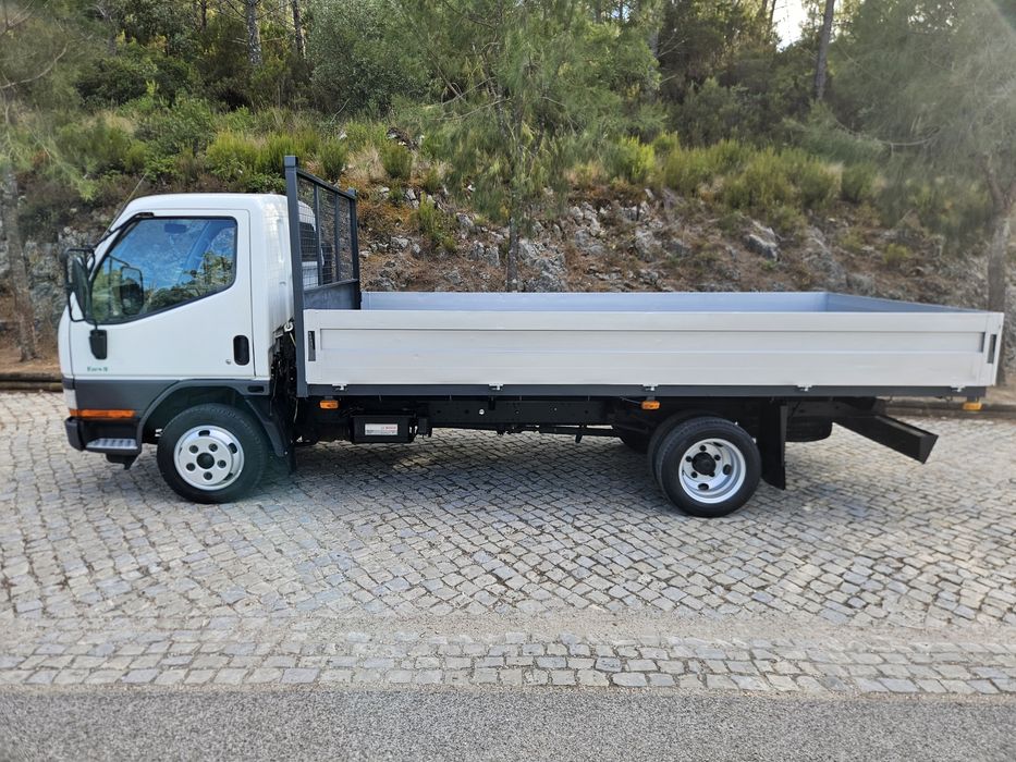 Mitsubishi canter 97 000 kms reais