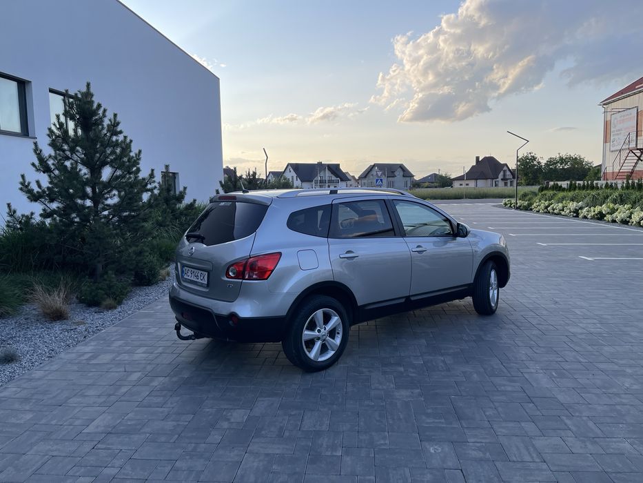 Nissan Qashqai+2