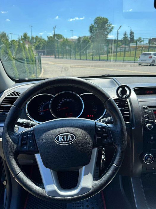 продам сімейне авто KIA SORENTO ||