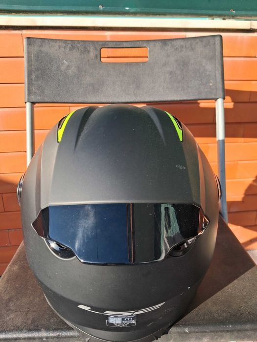 Capacete como novo usado poucas vezes