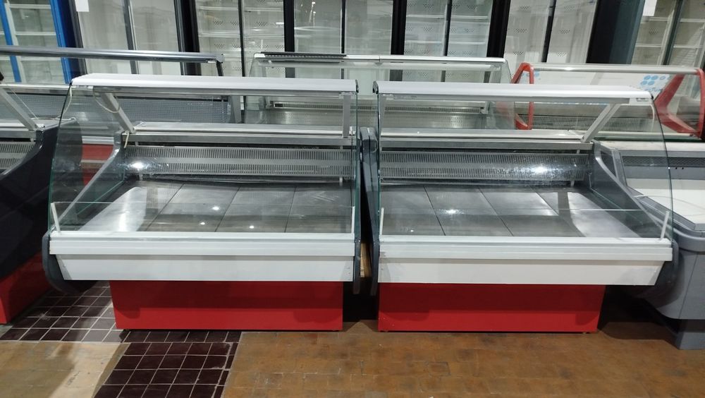 Вітрини холодильні ,Ларі морозильні, Шафи холодильні.