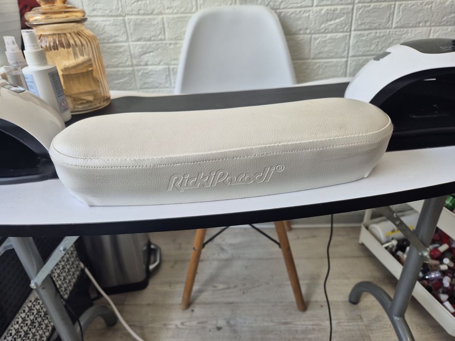 Mesa de manicure portátil