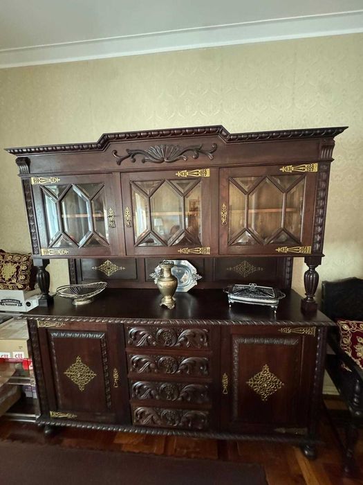 Conjunto de sala completo, estilo holandêsico em mogno