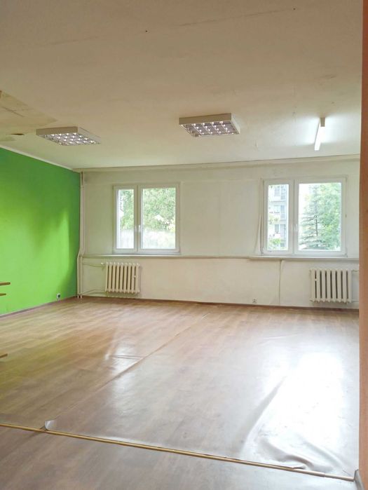 Lokal użytkowy do sprzedania w Tarnowskich Górach Oś. Przyjaźń.