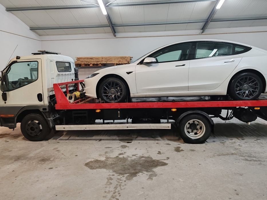 Serviço de reboque / pronto socorro automóvel