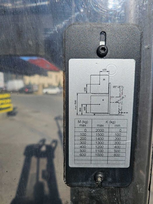 Paleciak elektryczny wózek widłowy BT SPE140L triplex unoszenie 4,8m