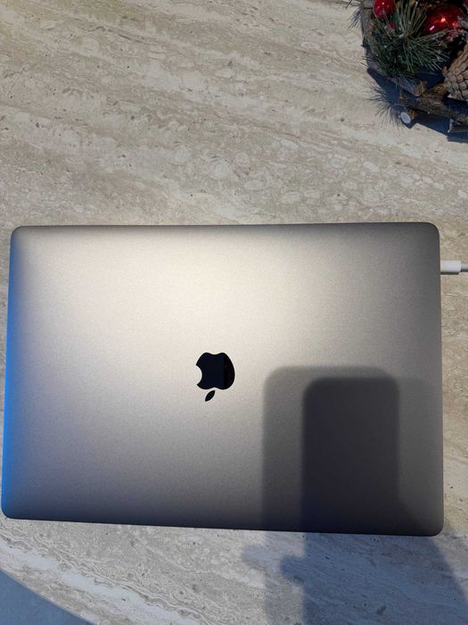 MacBook Pro 15” 2017 / i7 / 16GB / НОВА батарея