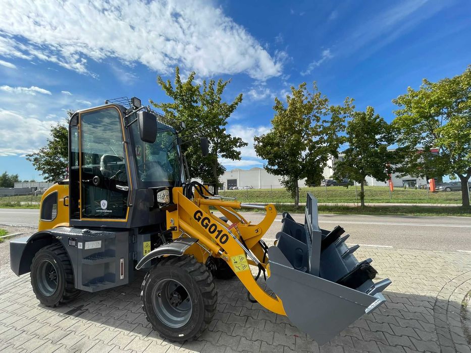 ŁADOWNOŚĆ 1000 KG nowa mini ładowarka miniładowarka GG010