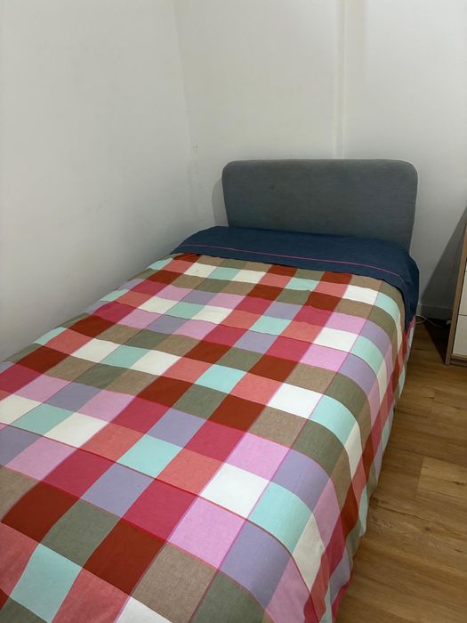 Vendo Mobília de Quarto Solteiro
